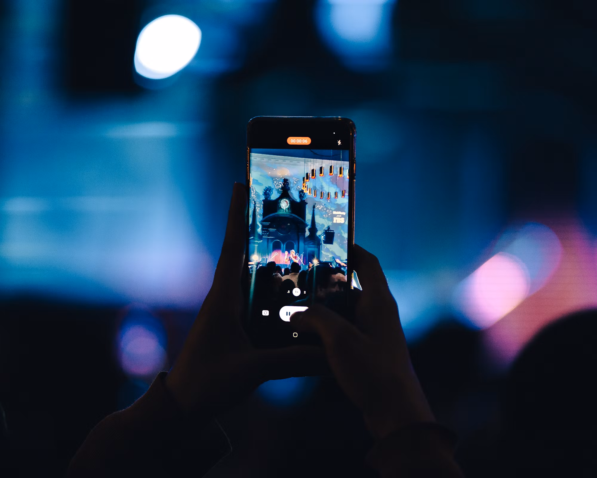 The Evolution of Concerts: Exploring the Different Live Music Experiences